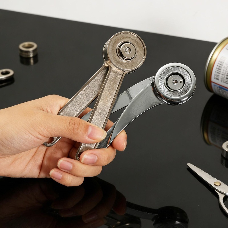 Cerniere Regolabili con Chiusu - Cabinet Hinge Overlay recensione e prezzo